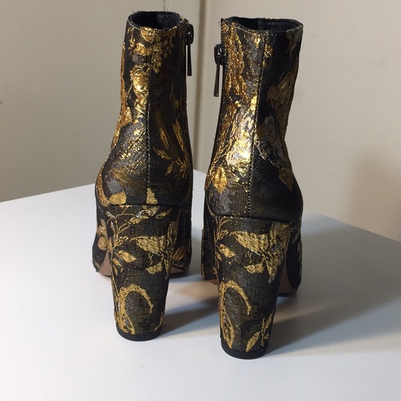 Jessica Simpson block heeled boots gold accents - Picture 2 of 4